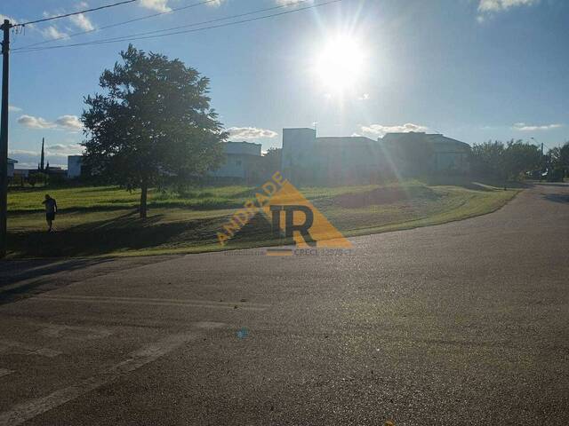 Venda em Condomínio Dacha - Sorocaba
